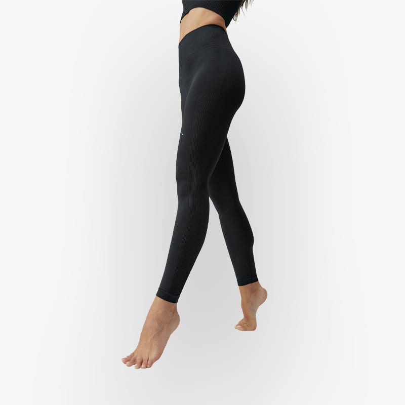 LEG-YAMI-BLK_3.jpg