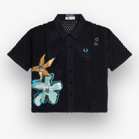 Blusa Fred Perry Amy Winehouse Foundation Preto